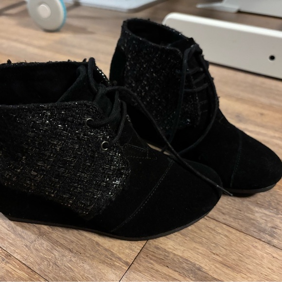 Toms Shoes - Toms Black Textured Ankle Booties